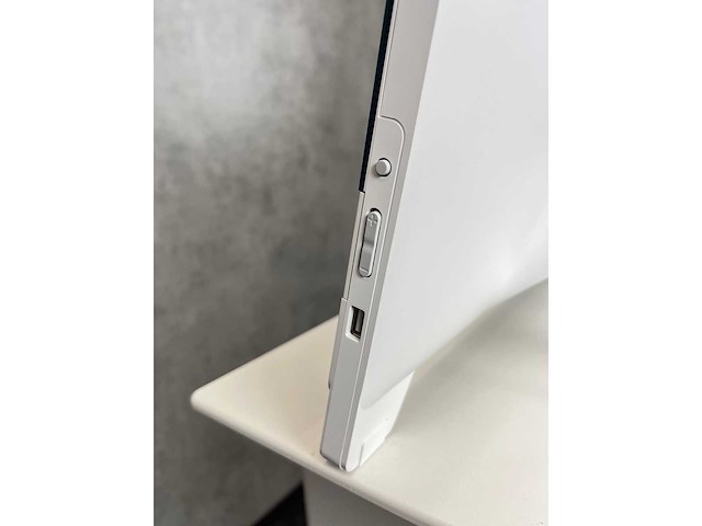 Cisco/ steelcase - videoconferentiesysteem met verrijdbaar statief - afbeelding 2 van  3