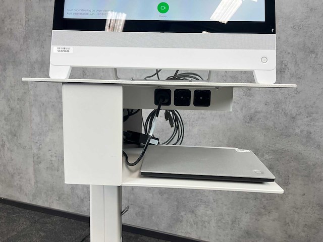 Cisco/ steelcase - videoconferentiesysteem met verrijdbaar statief - afbeelding 19 van  22