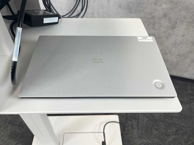 Cisco/ steelcase - videoconferentiesysteem met verrijdbaar statief - afbeelding 20 van  22