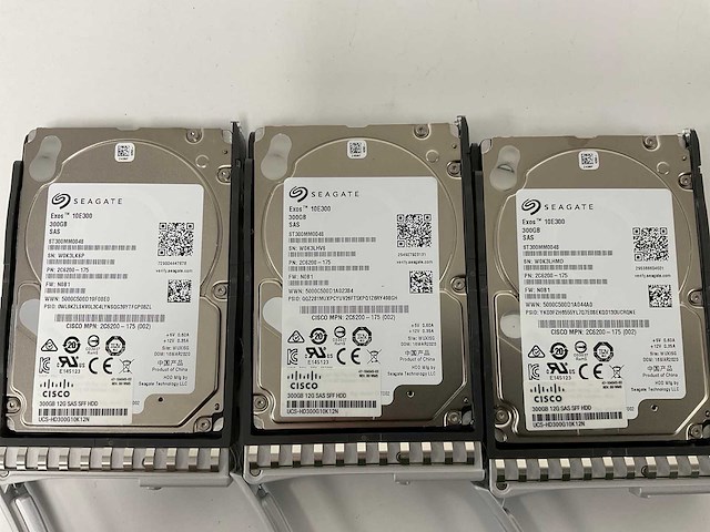 Cisco system inc be7m-m5-k9, xeon(r) gold 6132, 6x 16 gb ram, 14x 300 gb sas(st300mm0048) rack mount chassis - afbeelding 3 van  12