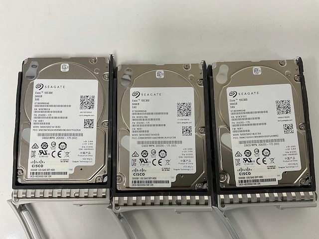 Cisco system inc be7m-m5-k9, xeon(r) gold 6132, 6x 16 gb ram, 14x 300 gb sas(st300mm0048) rack mount chassis - afbeelding 11 van  12