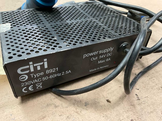 Citi 8921 industriële acculader - afbeelding 2 van  2