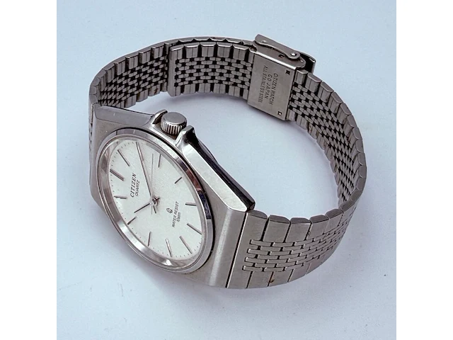 Citizen cq horloge met textured wijzerplaat - afbeelding 4 van  7