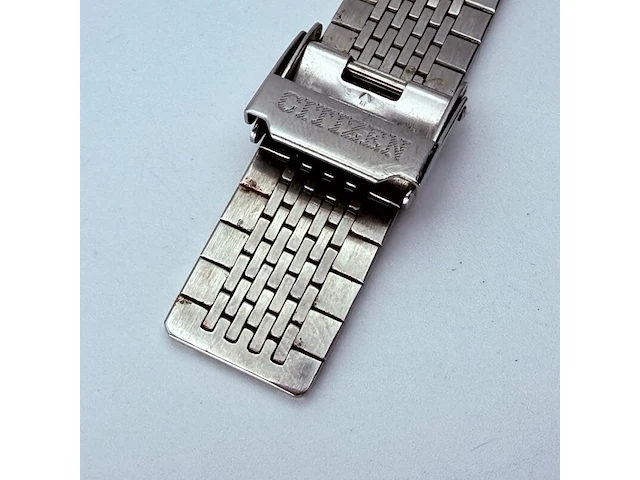 Citizen cq horloge met textured wijzerplaat - afbeelding 7 van  7