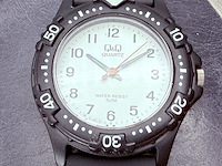 Citizen (q&q) quartz horloge - nos - afbeelding 1 van  7