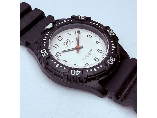 Citizen (q&q) quartz horloge - nos - afbeelding 3 van  7