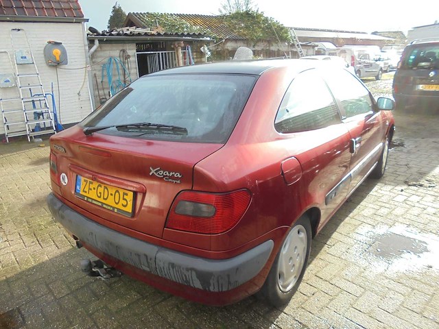 Citroen - 1999 - xsara coupé - 1.6i ligne prestige - zf-gd-05 - afbeelding 3 van  9