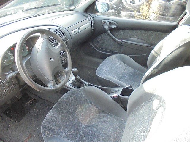 Citroen - 1999 - xsara coupé - 1.6i ligne prestige - zf-gd-05 - afbeelding 5 van  9