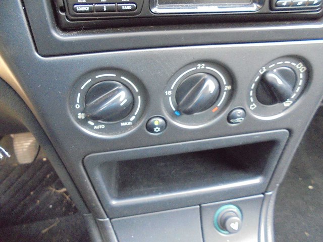 Citroen - 1999 - xsara coupé - 1.6i ligne prestige - zf-gd-05 - afbeelding 7 van  9