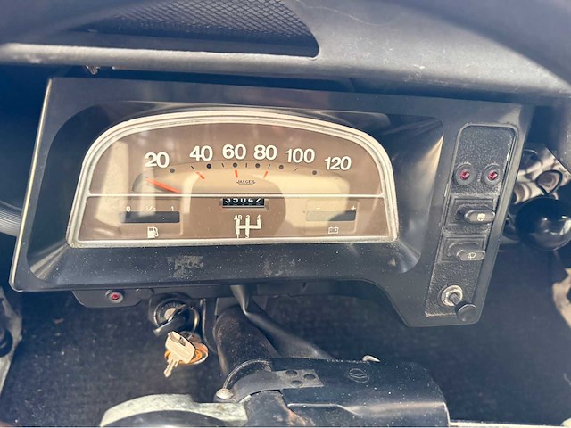 Citroen - 2 cv - eend - 2cv6 - special oldtimer - 1985 - afbeelding 20 van  31