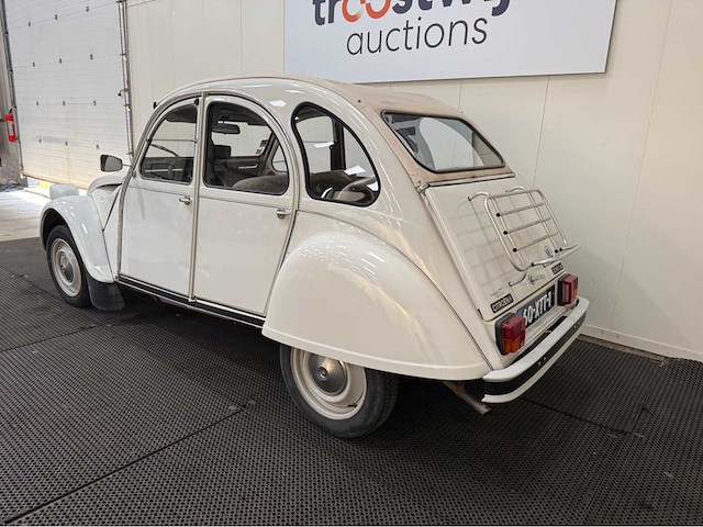 Citroen - 2 cv - eend - 2cv6 - special oldtimer - 1985 - afbeelding 23 van  31