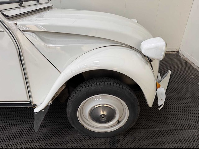 Citroen - 2 cv - eend - 2cv6 - special oldtimer - 1985 - afbeelding 3 van  5