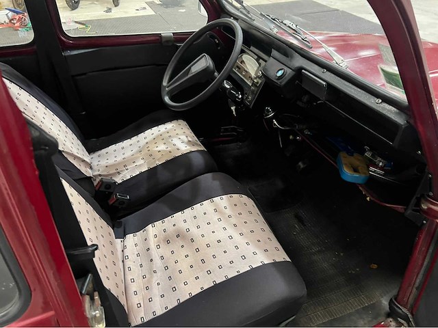 Citroen - 2 cv - eend - 2cv6 special - oldtimer - 1980 - afbeelding 13 van  35