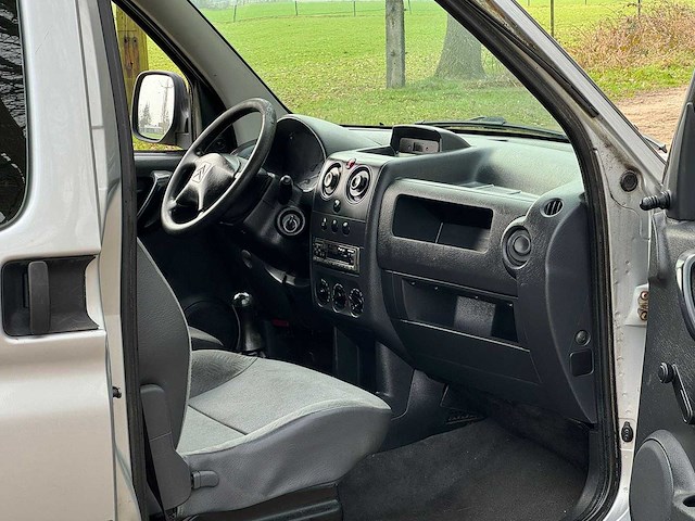 Citroen - 2003 - berlingo - benzine - 1.4i 600 - vt-683-r - afbeelding 3 van  9