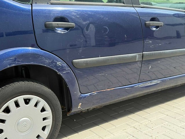 Citroen - 2004 - c3 - 1.4i différence - personenauto - afbeelding 1 van  15