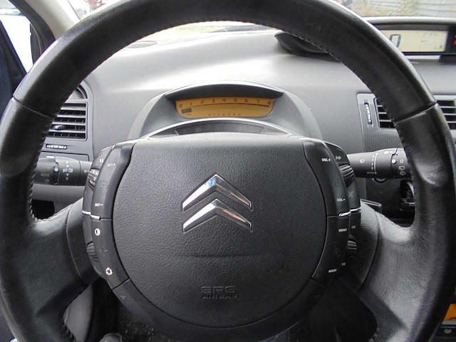 Citroen - 2005 - c4 coupé - 1.6-16v vtr+ -15-rx-fr - afbeelding 3 van  12