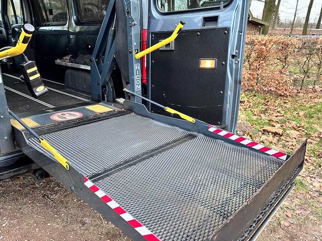 Citroen - 2006 - jumper - 29cs 2.8 hdi - rolstoel bus - v-96-djj - afbeelding 5 van  17