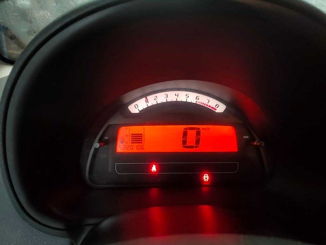 Citroen - 2007 - c3 - 1.4i ambiance - 30-tx-lf - afbeelding 4 van  15