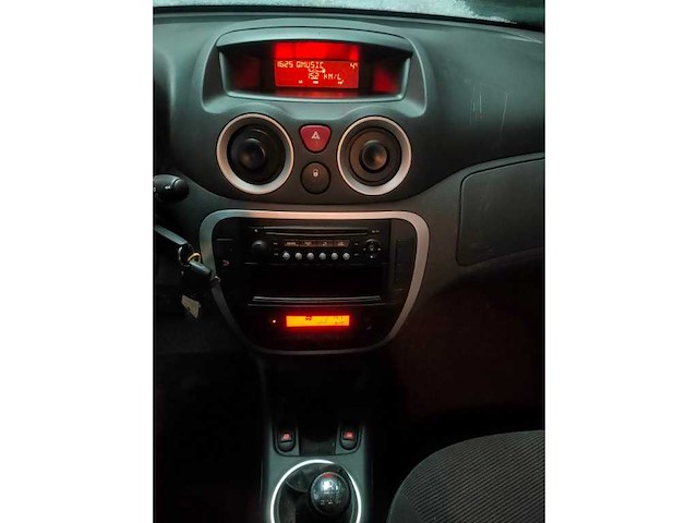 Citroen - 2007 - c3 - 1.4i ambiance - 30-tx-lf - afbeelding 6 van  15