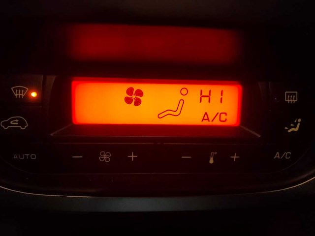 Citroen - 2007 - c3 - 1.4i ambiance - 30-tx-lf - afbeelding 7 van  15