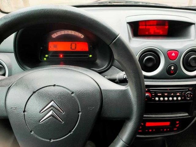 Citroen - 2007 - c3 - 1.4i ambiance - 30-tx-lf - afbeelding 12 van  15