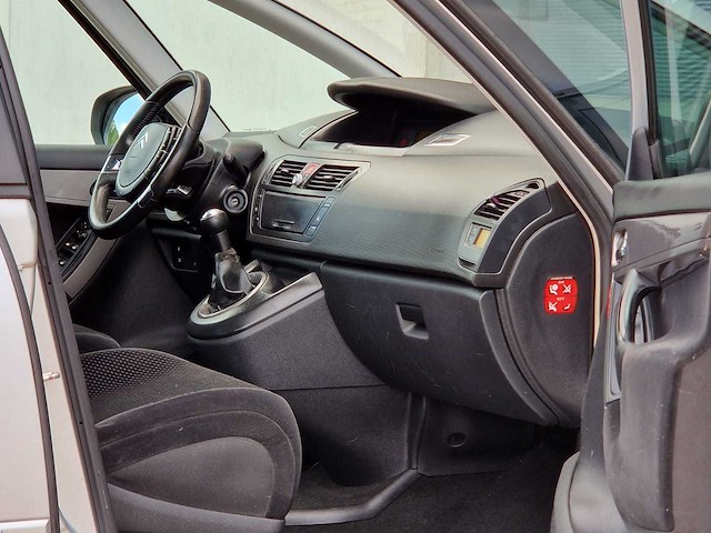 Citroen - 2008 - c4 picasso - 1.8-16v ambiance 5p. - 26-zn-bn - afbeelding 8 van  16
