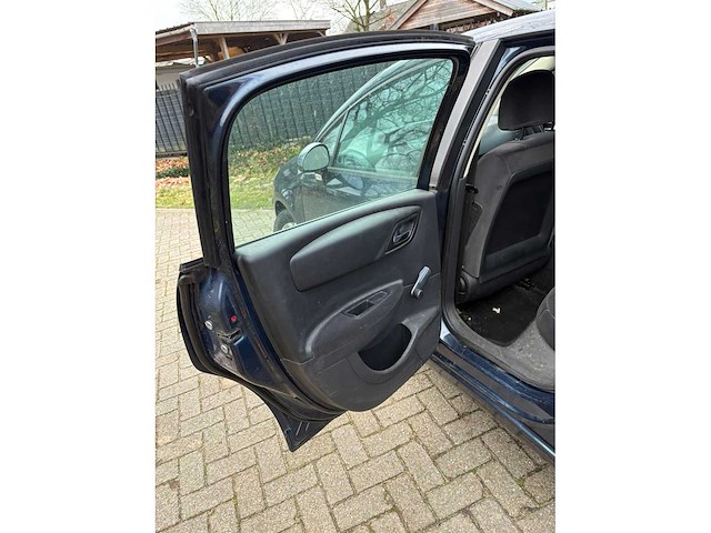 Citroen - 2009 - c4 - 1.6 vti image - personenauto - afbeelding 8 van  22