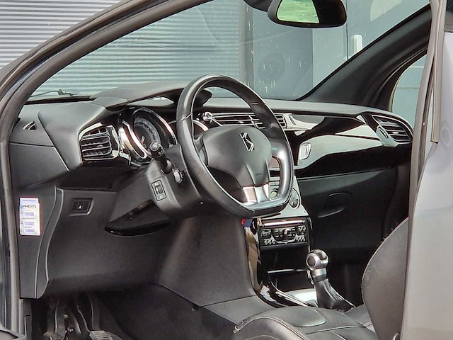 Citroen - 2010 - ds3 - 1.6 so chic - afbeelding 26 van  26