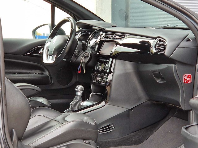 Citroen - 2010 - ds3 - 1.6 so chic - afbeelding 16 van  26