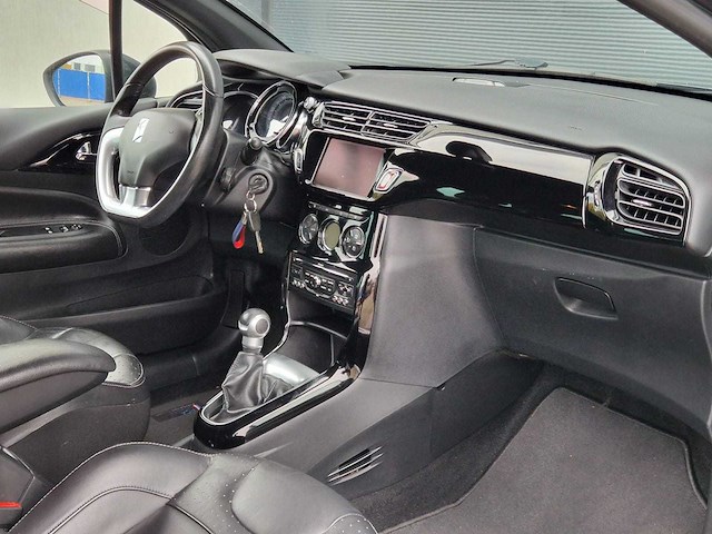 Citroen - 2010 - ds3 - 1.6 so chic - afbeelding 17 van  26