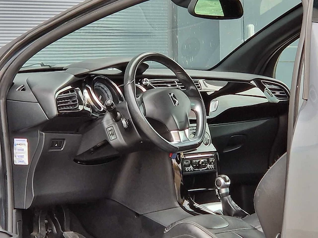 Citroen - 2010 - ds3 - 1.6 so chic - afbeelding 26 van  26