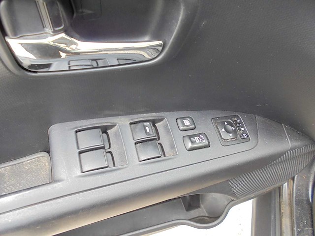 Citroen - 2011 - c-crosser - 2.2 hdif dynamique - 00-xgv-7 - afbeelding 2 van  19