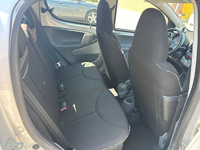Citroen - 2011 - c1 - 1.0-12v ambiance - personenauto - afbeelding 8 van  17