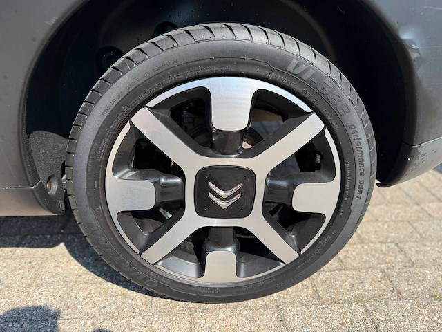 Citroen - 2014 - c4 cactus - 1.2 e-vti shine - automaat - personenauto - afbeelding 15 van  23