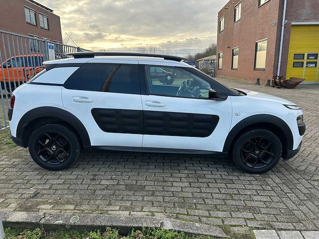 Citroen - 2018 - c4 cactus - automaat - 1.2 puret. business - personenauto - afbeelding 16 van  19