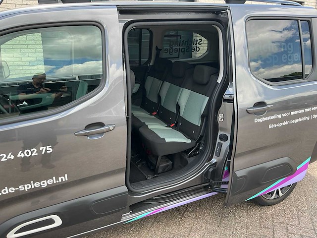 Citroen - 2022 - berlingo xl - 1.2 p.tech shine 7p - personenauto - afbeelding 40 van  78