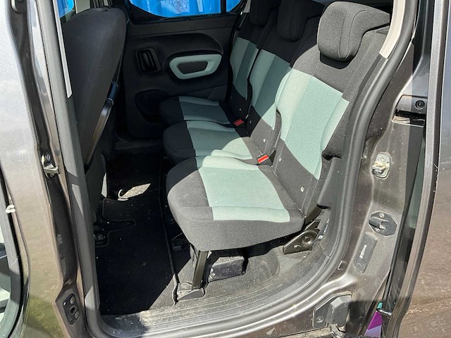 Citroen - 2022 - berlingo xl - 1.2 p.tech shine 7p - personenauto - afbeelding 42 van  78