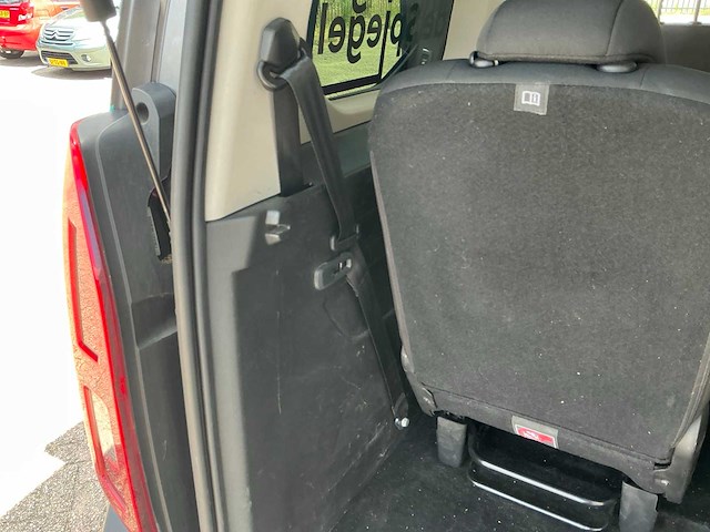 Citroen - 2022 - berlingo xl - 1.2 p.tech shine 7p - personenauto - afbeelding 66 van  78