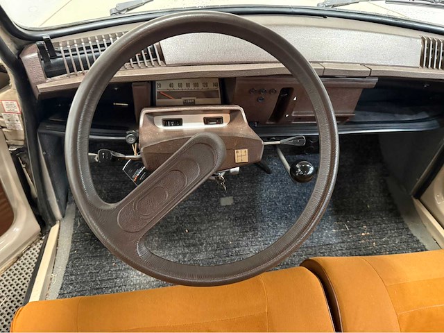 Citroen - ami 8 - oldtimer - 1975 - afbeelding 3 van  32