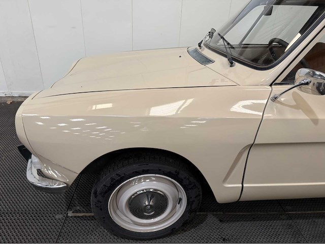 Citroen - ami 8 - oldtimer - 1975 - afbeelding 11 van  32
