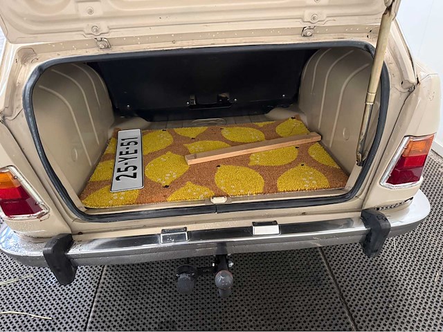Citroen - ami 8 - oldtimer - 1975 - afbeelding 20 van  32