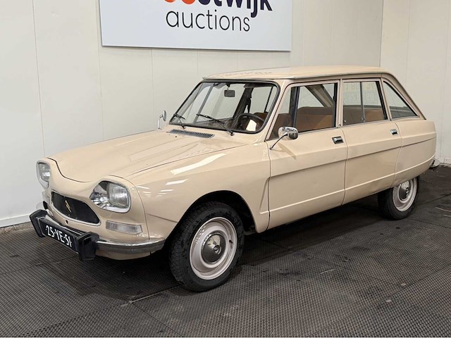 Citroen - ami 8 - oldtimer - 1975 - afbeelding 12 van  32