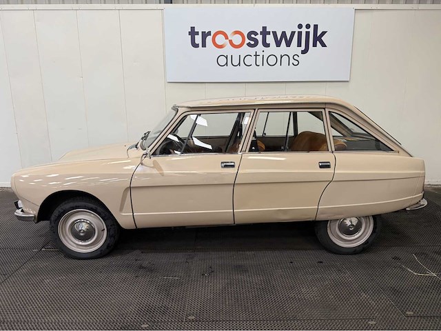 Citroen - ami 8 - oldtimer - 1975 - afbeelding 23 van  32
