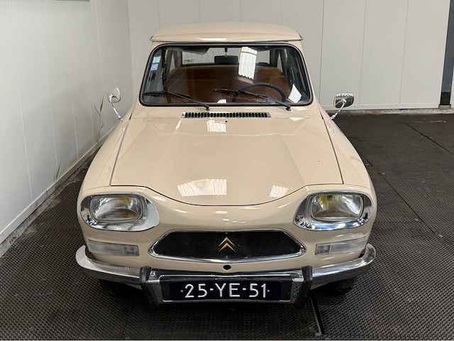 Citroen - ami 8 - oldtimer - 1975 - afbeelding 31 van  32