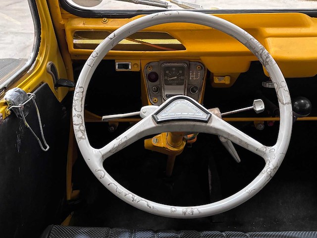 Citroen - az - am - 2cv - oldtimer - afbeelding 5 van  31