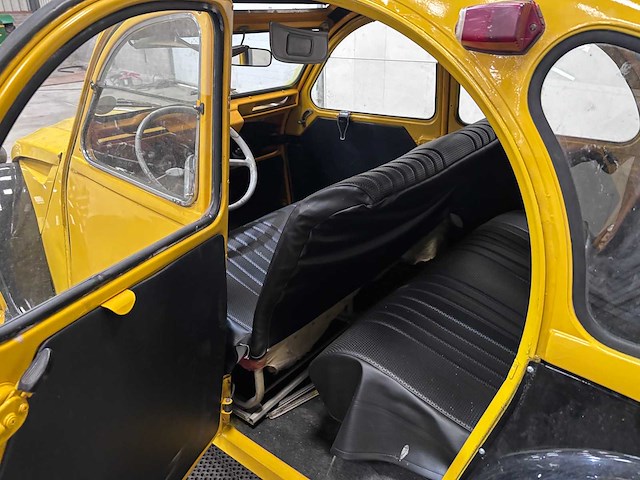 Citroen - az - am - 2cv - oldtimer - afbeelding 3 van  15