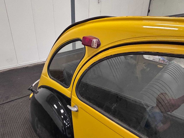 Citroen - az - am - 2cv - oldtimer - afbeelding 6 van  15
