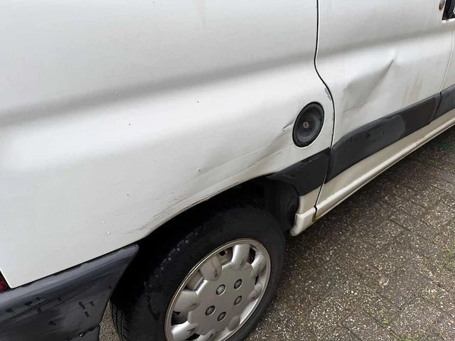 Citroen - berlingo - 1.4 benzine - vz-906-z - afbeelding 2 van  18