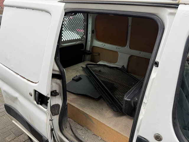 Citroen - berlingo - 1.4 benzine - vz-906-z - afbeelding 11 van  18