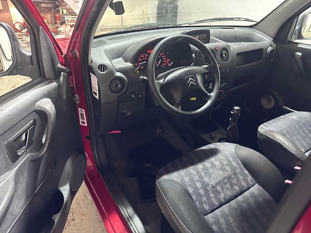 Citroen - berlingo - 1.4i cinqspace club - 51-nf-nn - afbeelding 2 van  18